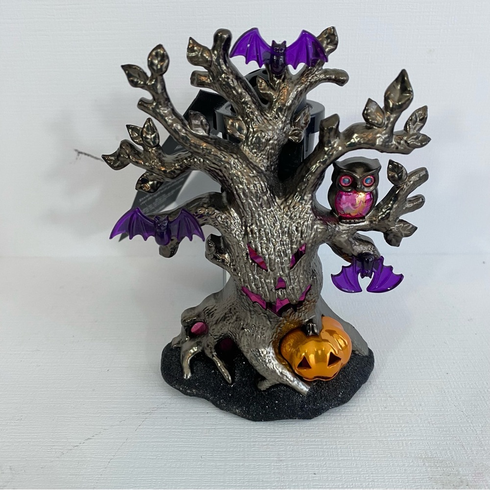 Bath and Body Works Haunted Monster Tree Wallflowers plug in night light